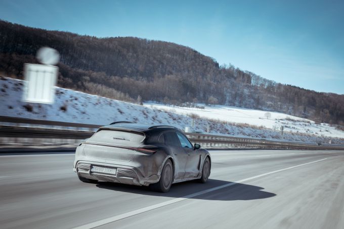7_porschetaycancrossturismo5