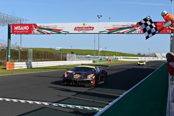 Grouwels_finish Misano