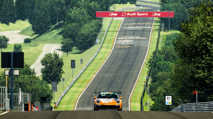 Porsche24 driven by Redline-Max Benecke Nürburgring-Nordschleife 4