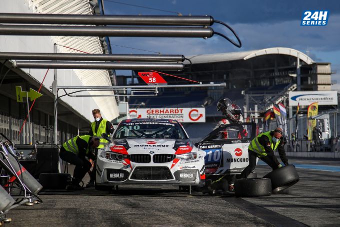Nr210 Munckhof Racing-BMW M4 GTR met Eric van den Munckhof en Marco Poland