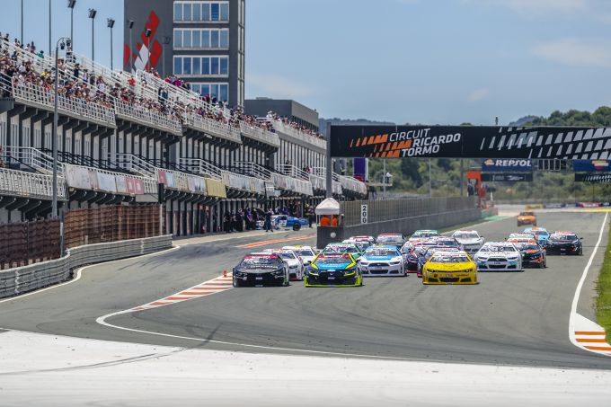 Start NASCAR Whelen Euro Series
