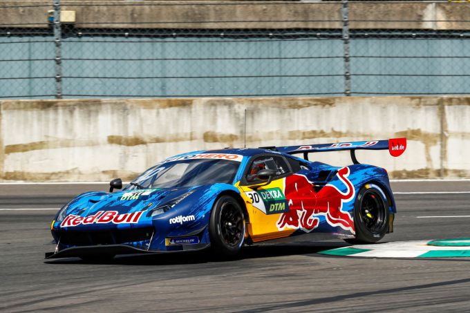 Liam_Lawson_NZL_Ferrari_Red_Bull_AF_Corse