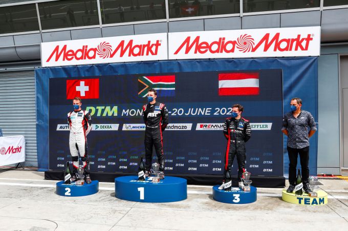 Podium_N.MYller_K.van_der_Linde_L.Auer_H.-J.Abt