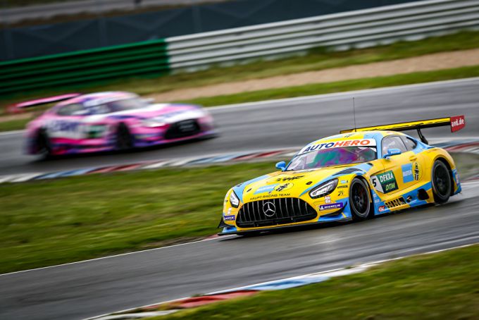 HRT preview Monza BWT en Bilstein Mercedes AMG GT3 actie 2