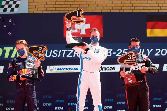 DTM Lausitzring 2021 Podium_Liam_Lawson_Philip_Ellis_Mike_Rockenfeller_links_rechts
