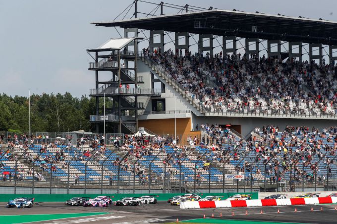 Voor_het_eerst_weer_voor_de_toeschouwers_de_DTM_2021_op_de_Lausitzring