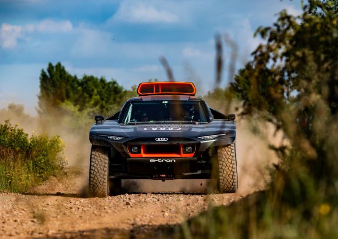 Audi RS Q e-tron: rijdend testlaboratorium probeert technologieën voor de toekomst uit tijdens Dakar Rally