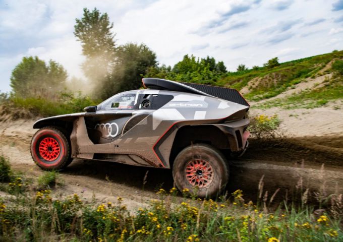 Audi RS Q e-tron: rijdend testlaboratorium probeert technologieën voor de toekomst uit tijdens Dakar Rally