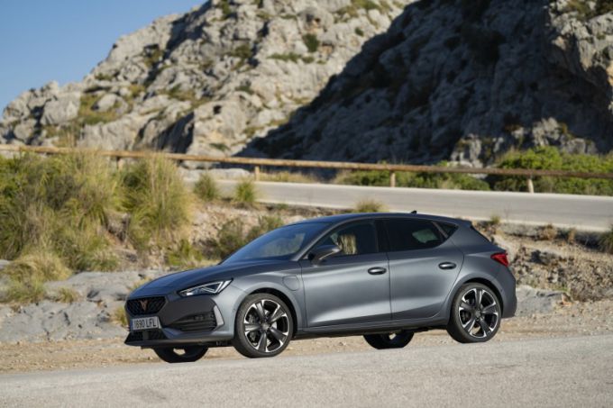 Topscore voor CUPRA Leon e-HYBRID in strenge Euro NCAP-test