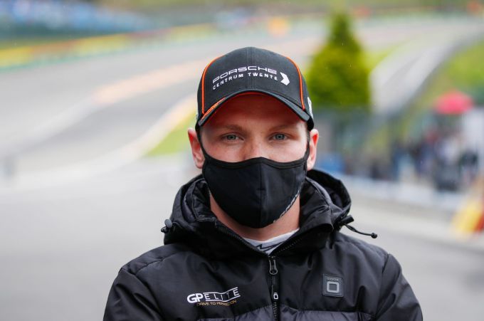 Porsche Mobil 1 Supercup at Spa Team GP Elite met Larry ten Voorde portret met mondkapje en regenjack