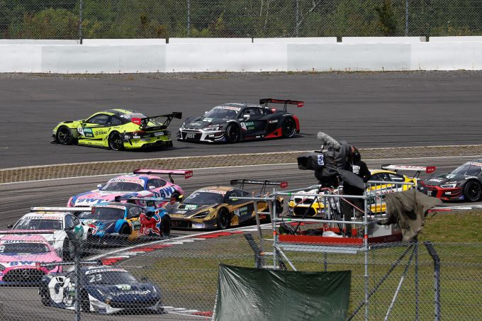 DTM Nuerburgring chaos na de start