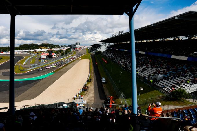 DTM Nuerburgring volle tribunes