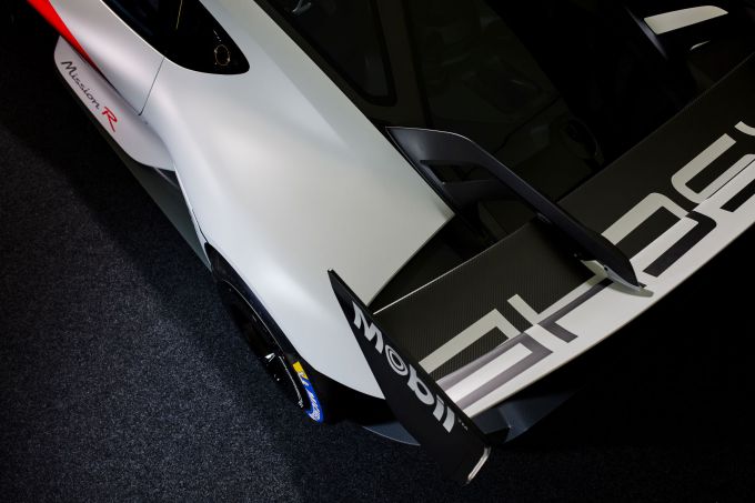Porsche Mission R achterkant bovenaanzicht