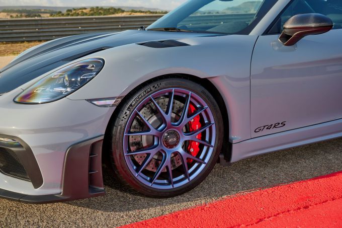 6_Porsche 718 Cayman GT4 RS: bomvol Rennsport-genen