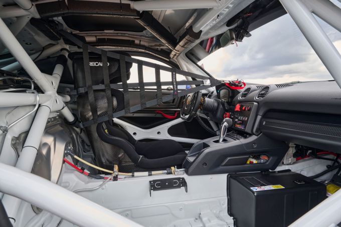 9_Porsche_718_Cayman_GT4_RS_Clubsport_769_183