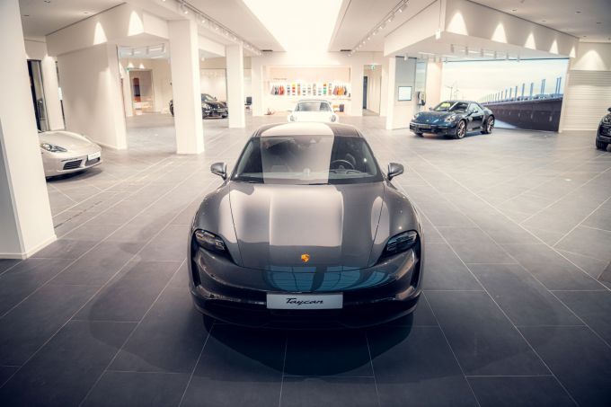 Taycan_carportrotterdam