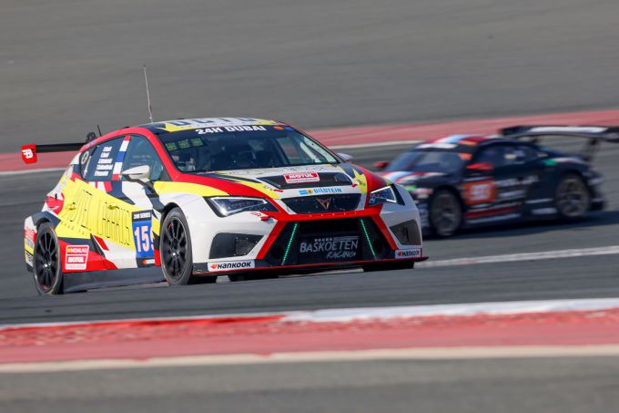 24H Dubai Nr15 Bas Koeten Racing