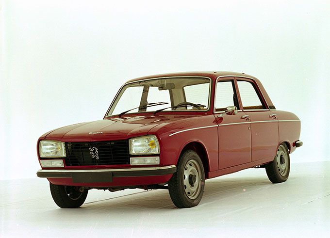 Peugeot 305