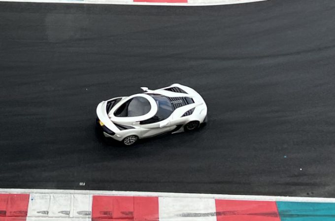 Veloqx-Fangio-Yas-Marina 2