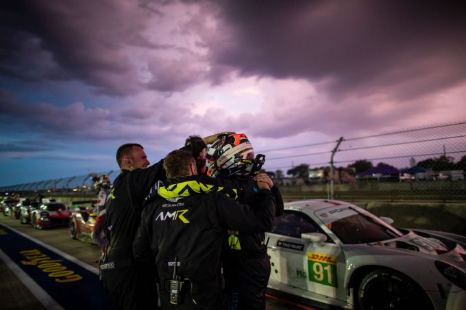 12H Sebring FIA World Endurance Championship 2022 Aston Martin 9 NorthWest crew viert de overwinning
