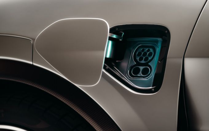 Lotus Eletre 4