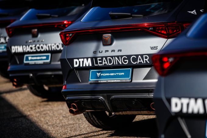 Cupra_leading_car