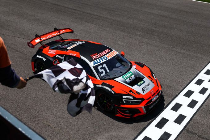 Voorbeschouwing DTM grid Lausitzring Turn 1 nr6
