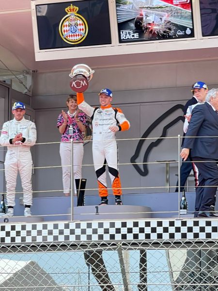 Larry_ten_Voorde_podium_en_overwinning_Monaco_2022