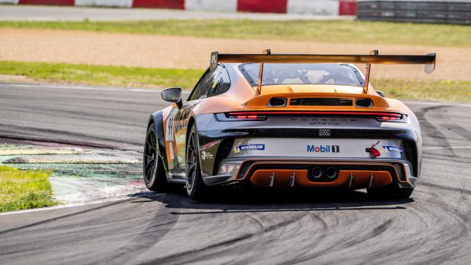 Oranje_Porsche Porsche Endurance Trophy Benelux at Magny Coursnull