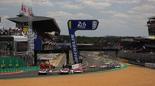 24H Le Mans 2022 Toyota leidt bij de start