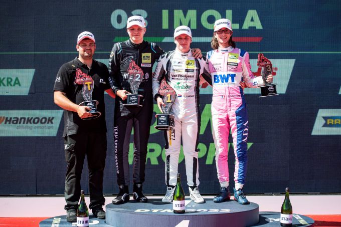 Zondag_medium__J._Riegel_C._Caresani_E._Cauhaupe_podium_DTM_Trophy