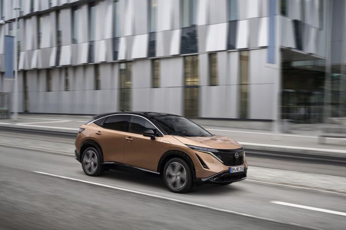 Nissan Ayira