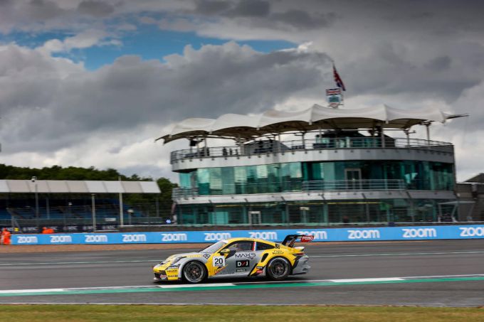 Porsche Mobil 1 Supercup @ Silverston Jaap van Lagen