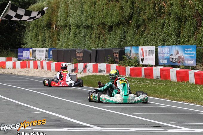 Luca Breemer wint clubrace 3 Strijen