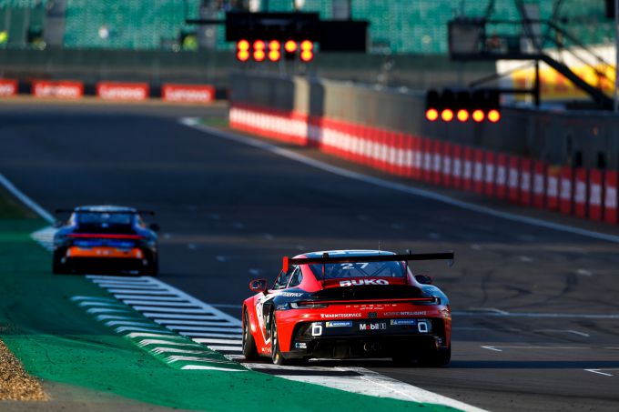 Porsche Mobil 1 Supercup @ Silverston achterkant