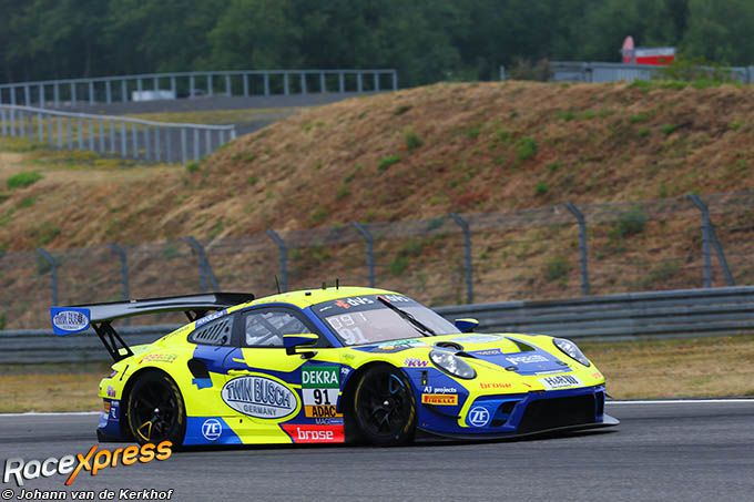 ADAC GT Masters Nürburgring Porsche Guven
