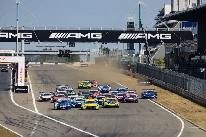 DTM Nürburgring powered by Mercedes-AMG startveld