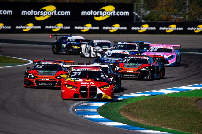 Sheldon van der Linde DTM kampioen 2022 met Schubert BMW 2