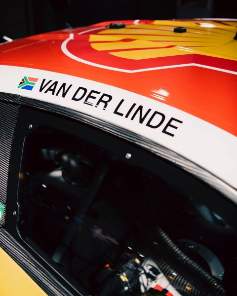 Sheldon van der Linde DTM kampioen 2022 met Schubert BMW 5