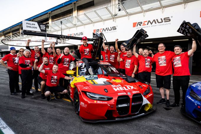 Sheldon van der Linde DTM kampioen 2022 met Schubert BMW 9