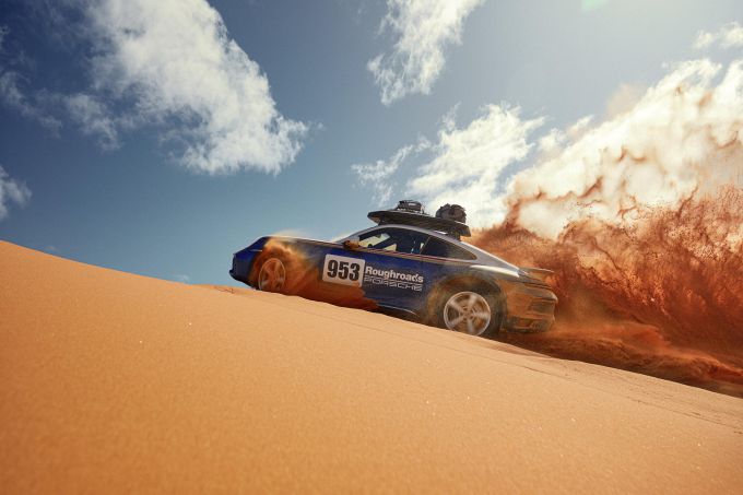 Porsche 911 Dakar foto 2