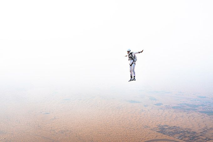 skydive peugeot 9x8 coureur