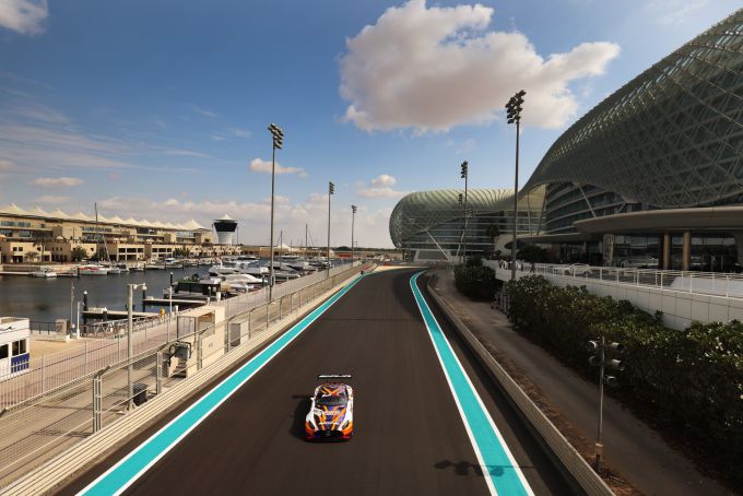Gulf 12 Hours Yas Marina Mercedes at Yas Marina