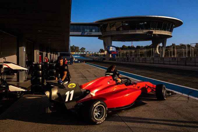 Jonny Edgar MP Motorsport Formule 3
