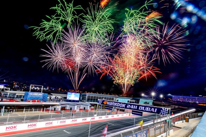 24H_Dubai_2023_vuurwerk