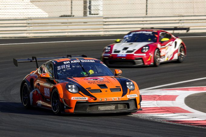 24H SERIES 2023 Hankook 6 Hours ABU DHABI foto 6 Nr909 Red Camel Jordan Porsche Ivo Breukers, Rik Breukers, Luc Breukers, Fabian Danz