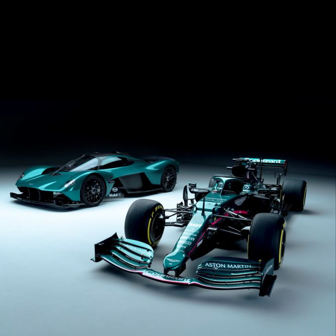 Aston Martin Valkyrie 12