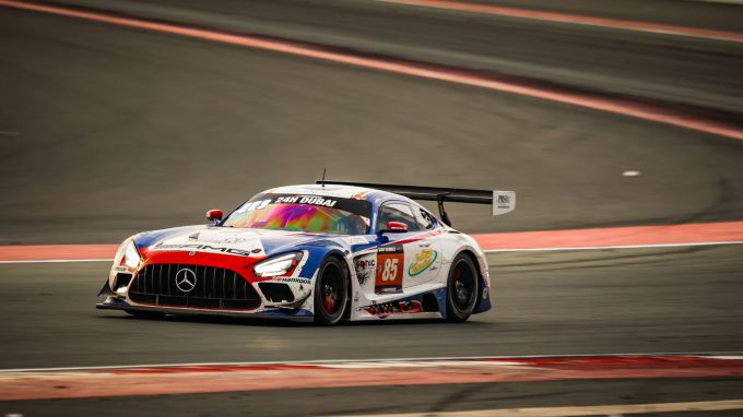 24H Dubai 2023 Mercedes Nr85