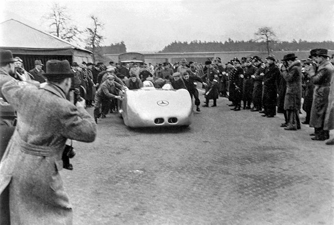 Mercedes Benz