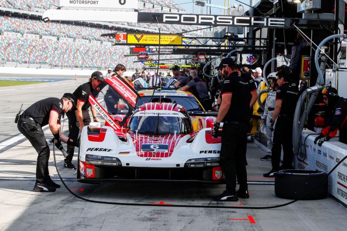 24H Daytona 2023 Porsche 963 foto 2